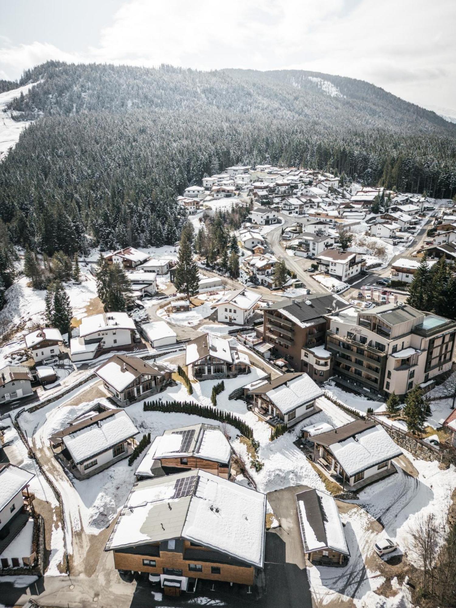 Im Weidach Superior Chalets ロイタシュ エクステリア 写真