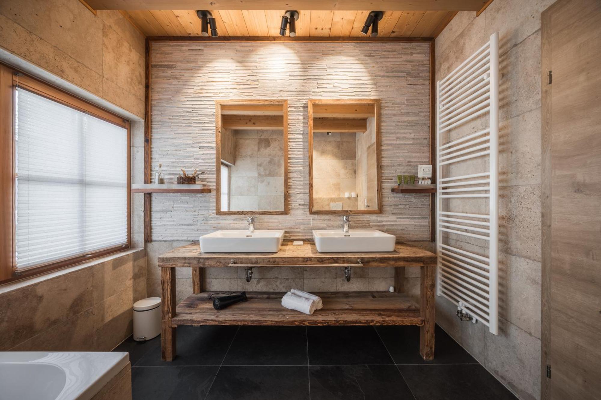 Im Weidach Superior Chalets ロイタシュ エクステリア 写真